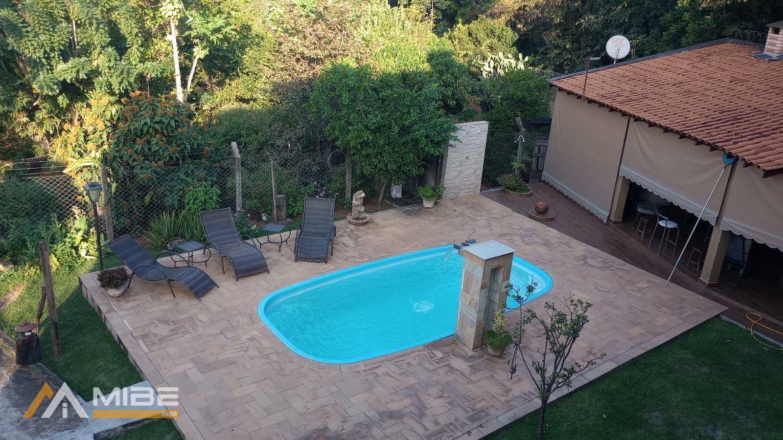 Chácara, 2 quartos, 1377 m² - Foto 1