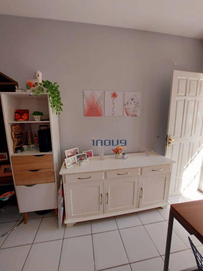 Apartamento à venda com 2 quartos, 69m² - Foto 3