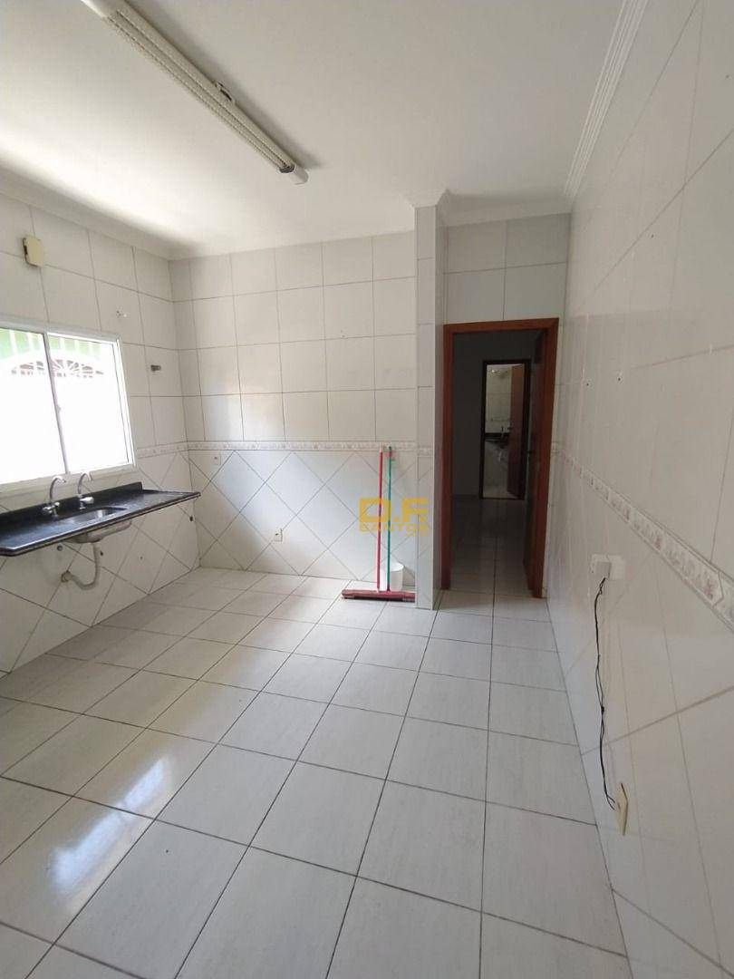 Casa à venda com 2 quartos, 90m² - Foto 10