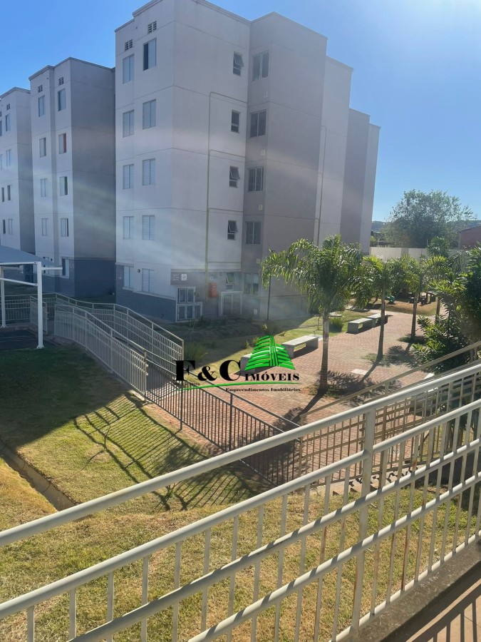 Apartamento à venda com 2 quartos, 44m² - Foto 2