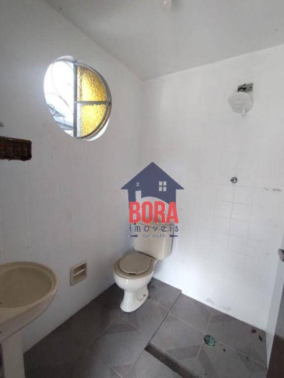 Casa para alugar com 3 quartos, 280m² - Foto 15