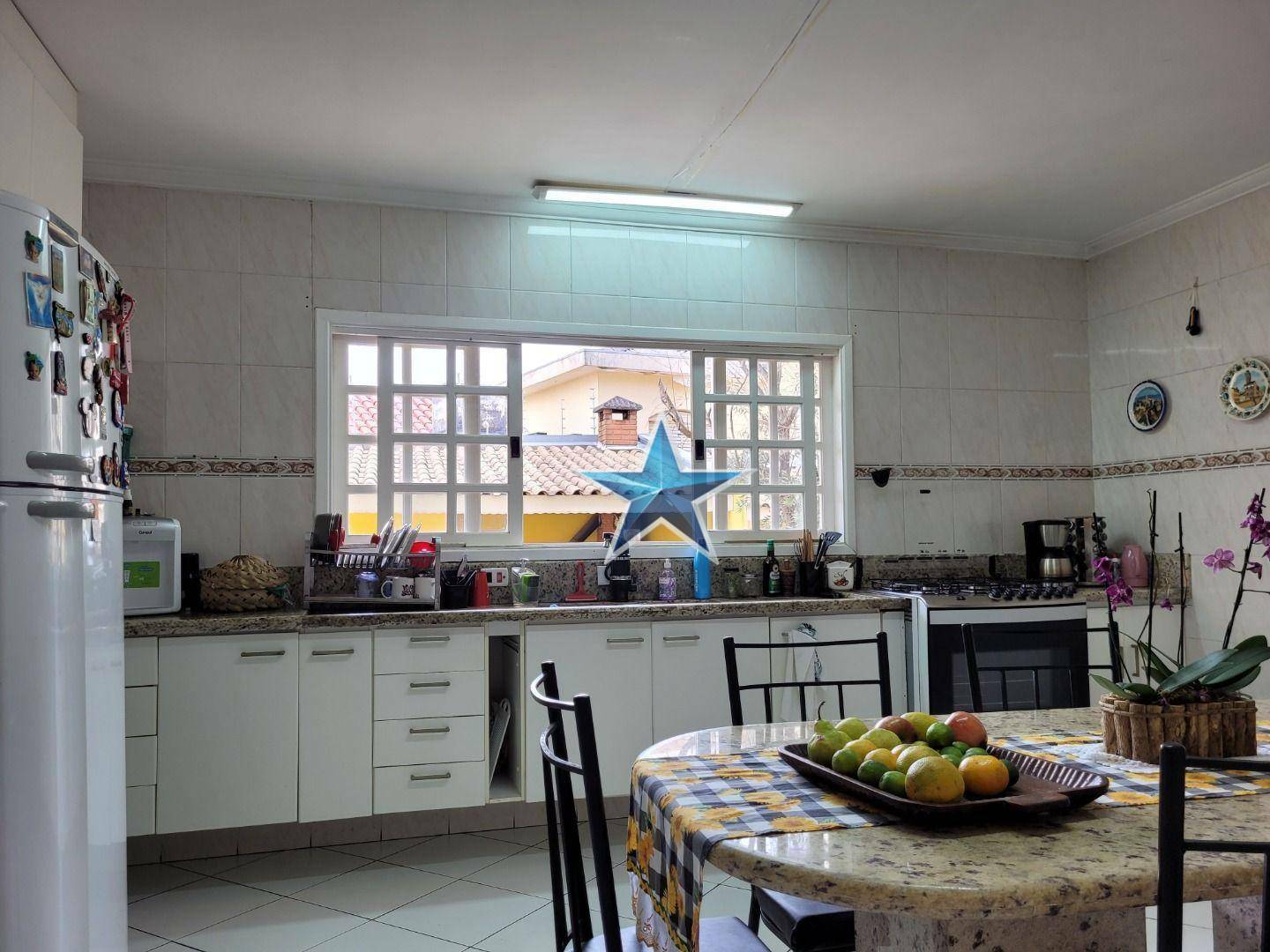 Sobrado à venda com 3 quartos, 213m² - Foto 18