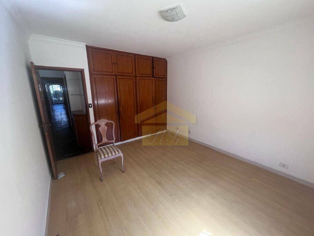 Apartamento à venda com 3 quartos, 135m² - Foto 17