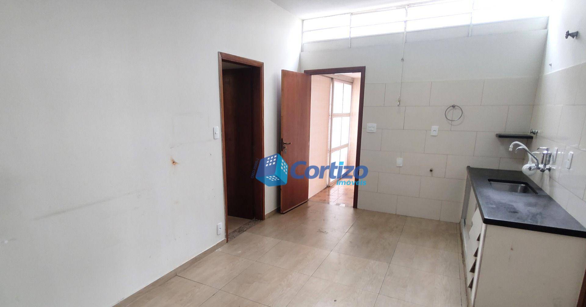 Casa à venda com 3 quartos, 120m² - Foto 5
