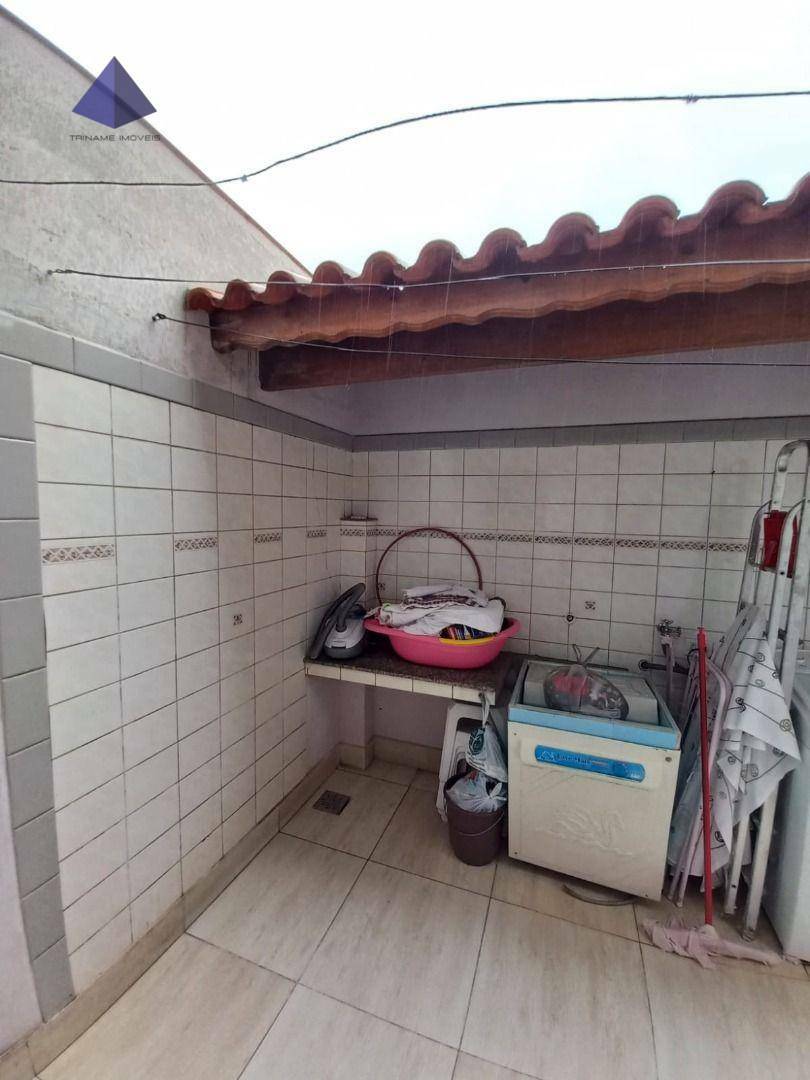 Sobrado à venda com 6 quartos, 326m² - Foto 15