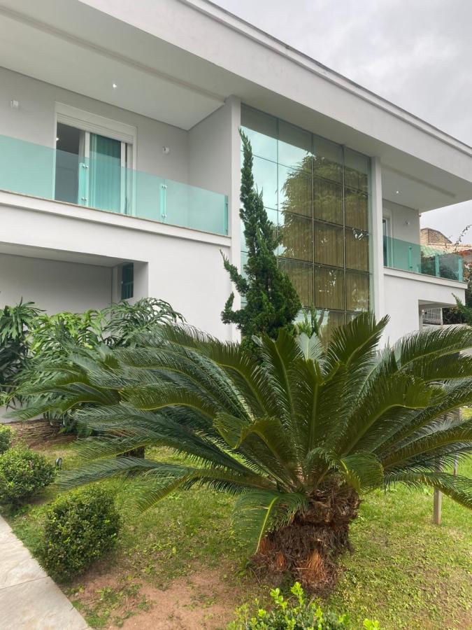 Casa à venda com 7 quartos, 500m² - Foto 1