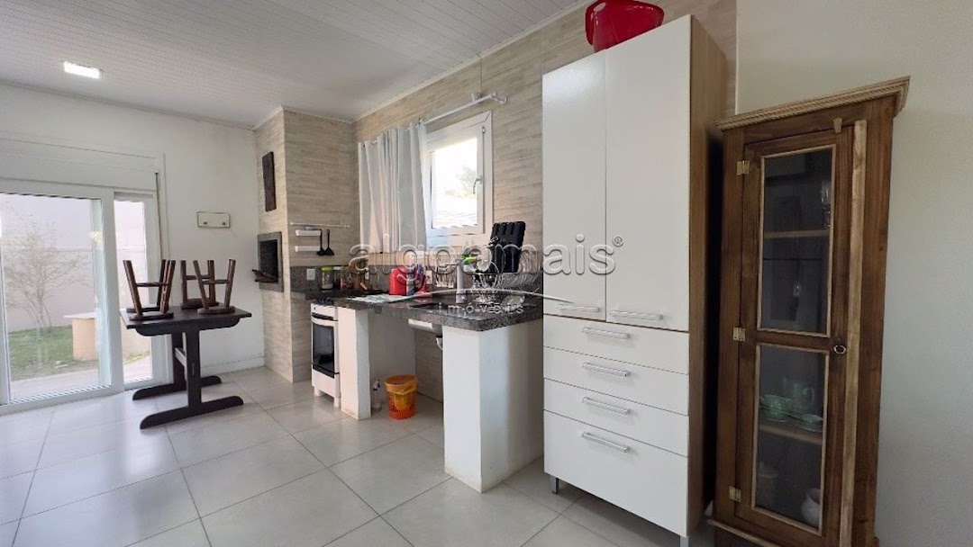 Casa à venda com 3 quartos, 150m² - Foto 13