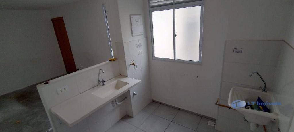 Apartamento para alugar com 2 quartos, 42m² - Foto 12