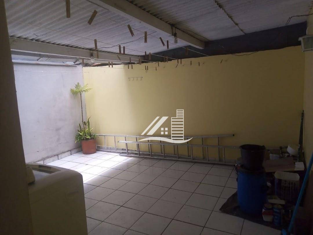 Sobrado à venda com 3 quartos, 141m² - Foto 13