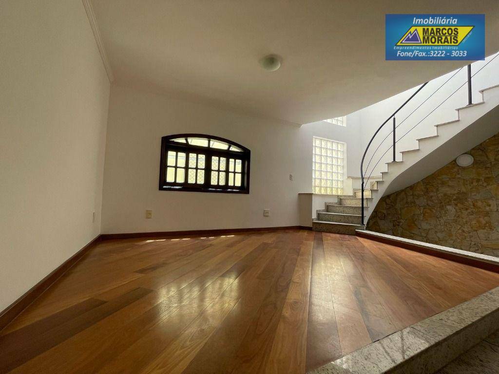 Casa para alugar com 4 quartos, 460m² - Foto 12