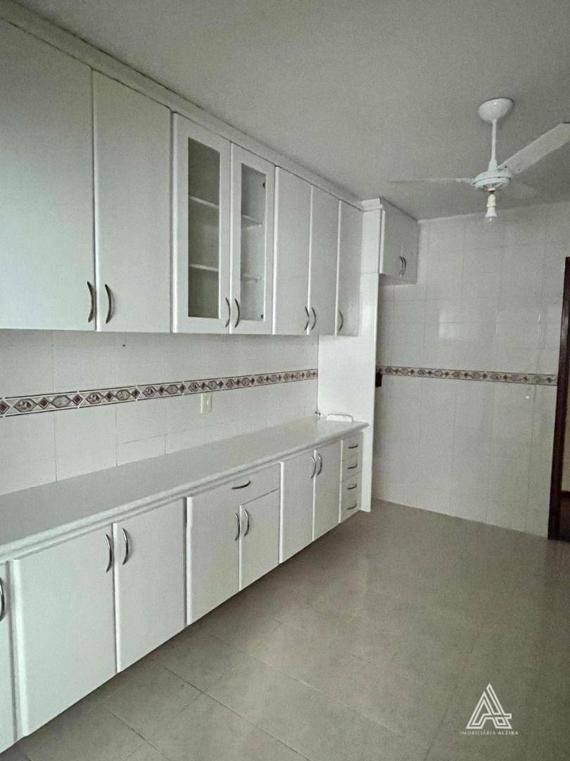 Apartamento à venda com 3 quartos, 114m² - Foto 18