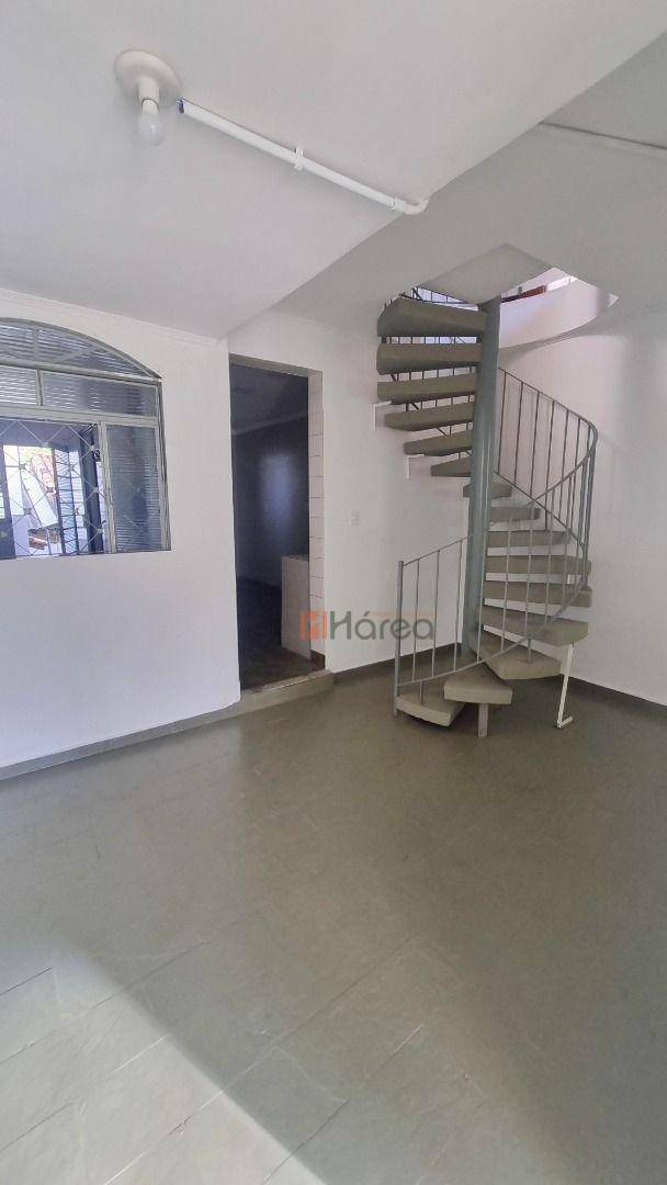 Sobrado à venda e aluguel com 3 quartos, 120m² - Foto 5
