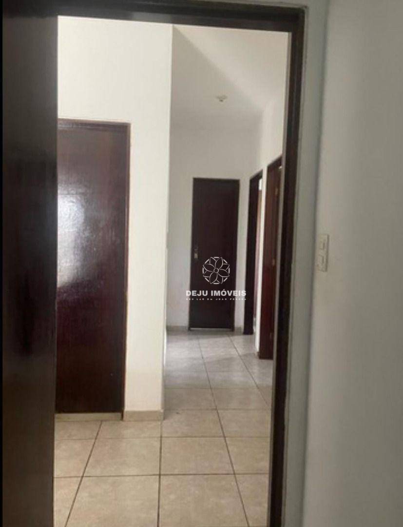 Casa de Condomínio à venda com 3 quartos, 180m² - Foto 1