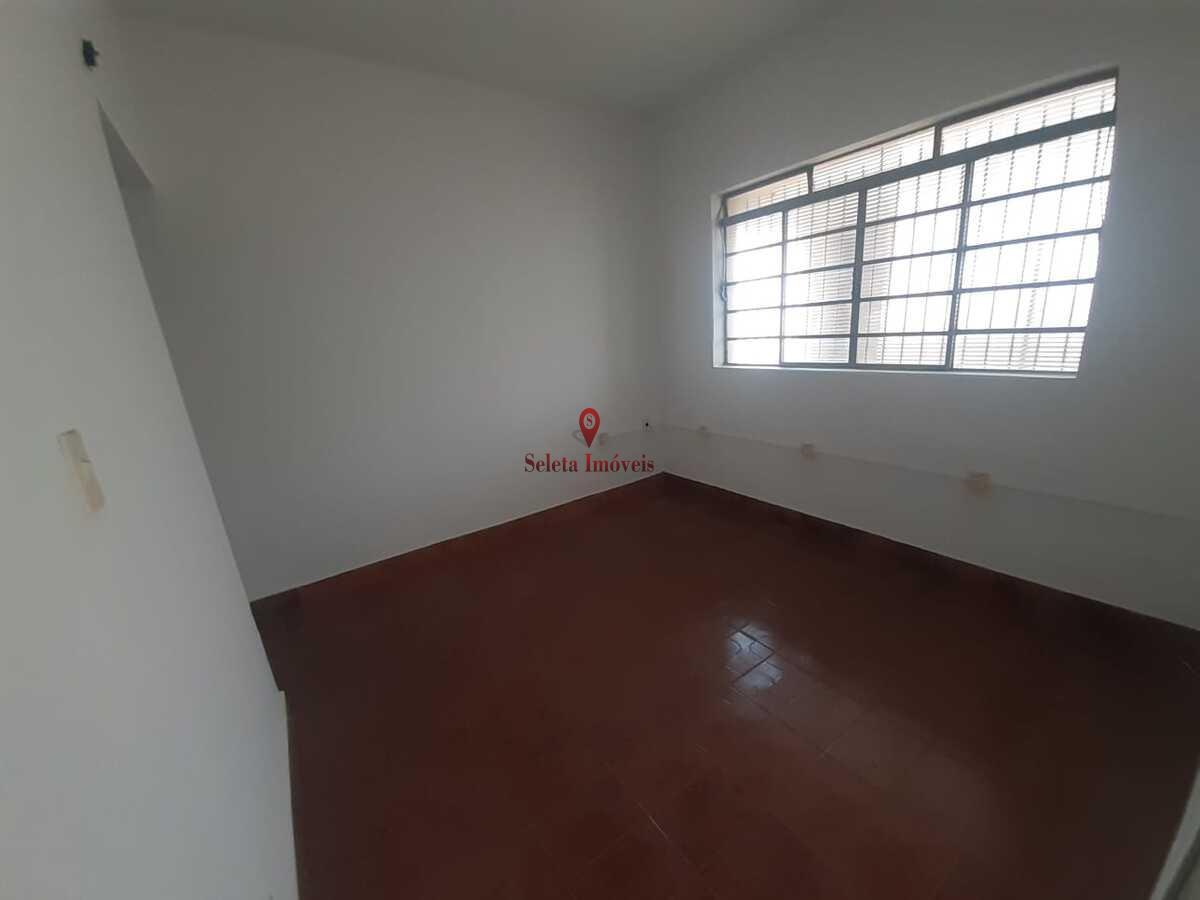 Casa para alugar com 6 quartos, 380m² - Foto 15