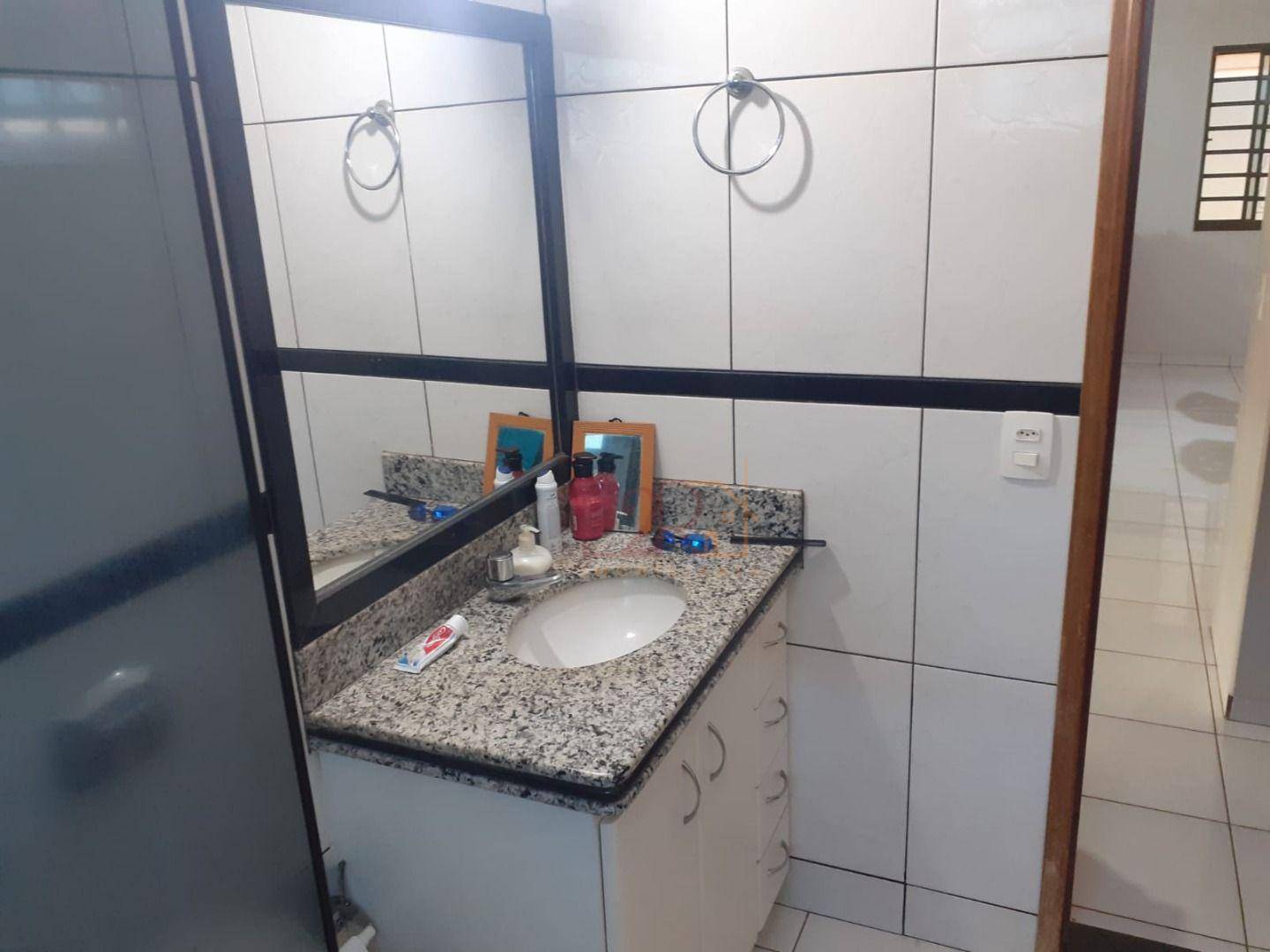 Casa à venda com 3 quartos, 320m² - Foto 13