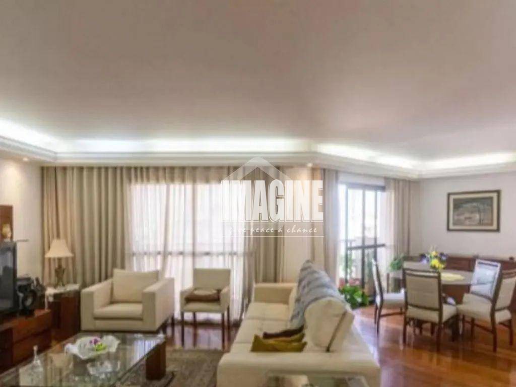 Apartamento à venda com 3 quartos, 210m² - Foto 1