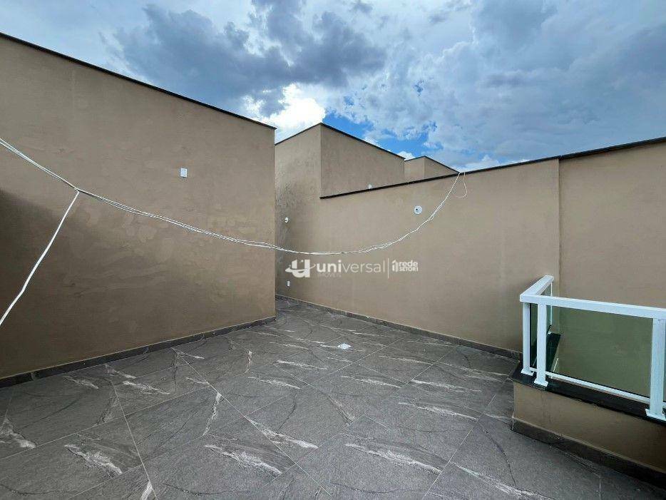 Casa à venda com 2 quartos, 150m² - Foto 11
