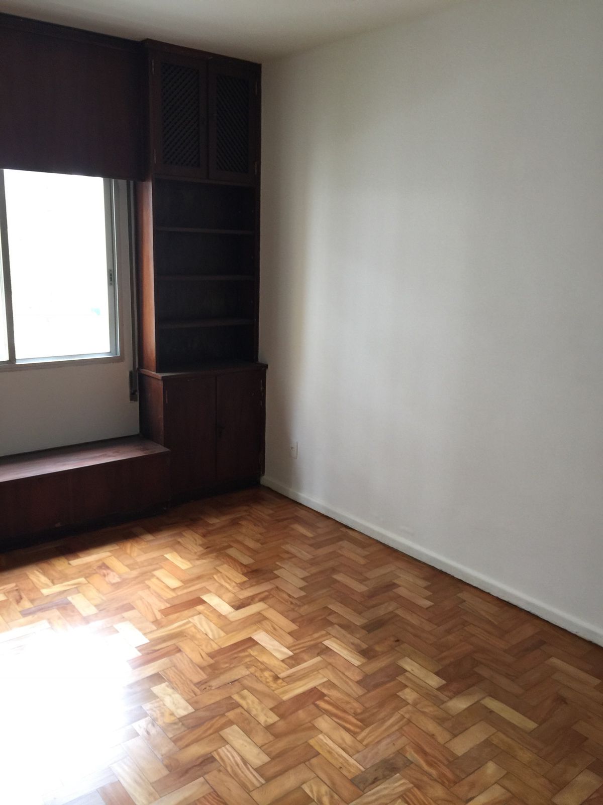 Apartamento à venda com 2 quartos, 100m² - Foto 1