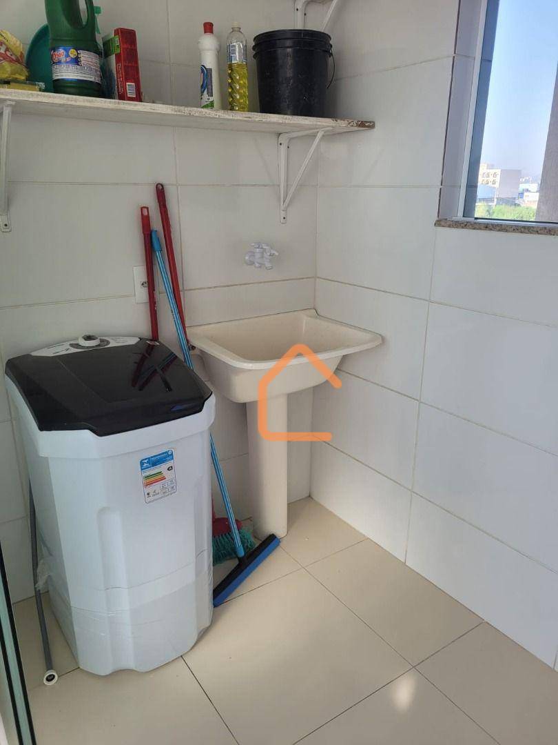 Apartamento à venda com 2 quartos, 75m² - Foto 6