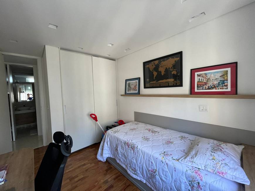 Apartamento à venda com 3 quartos, 110m² - Foto 8