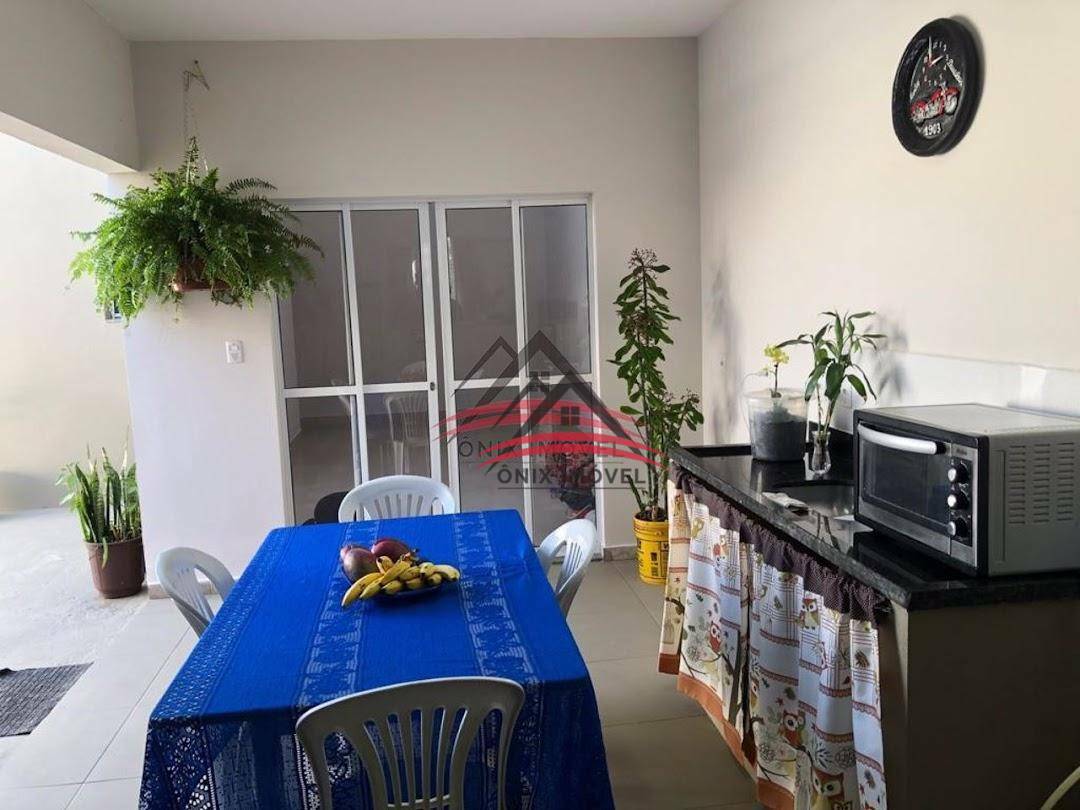 Casa à venda e aluguel com 3 quartos, 137m² - Foto 13