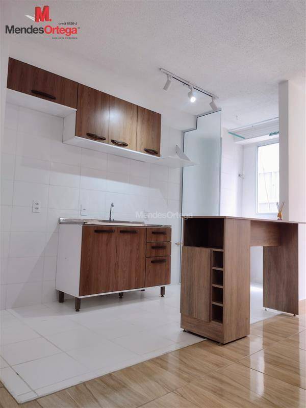 Apartamento para alugar com 2 quartos, 42m² - Foto 4