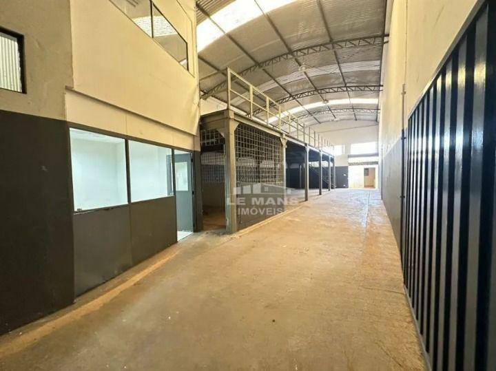 Depósito-Galpão-Armazém à venda e aluguel, 341m² - Foto 2