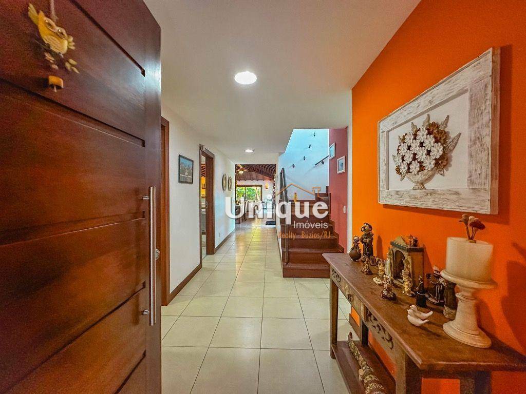 Casa à venda com 6 quartos, 260m² - Foto 3