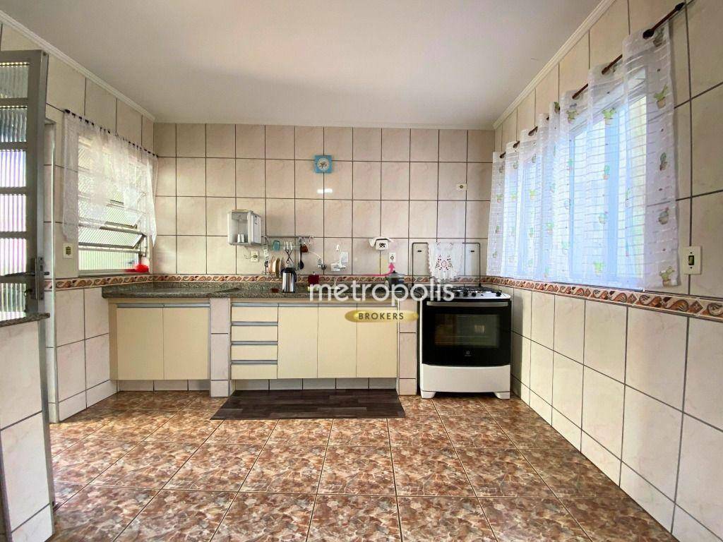 Sobrado à venda com 6 quartos, 280m² - Foto 11