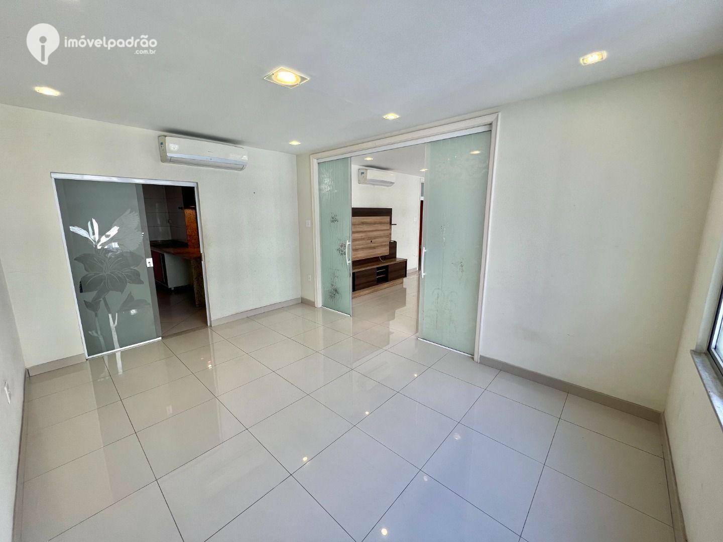 Apartamento à venda com 4 quartos, 220m² - Foto 30