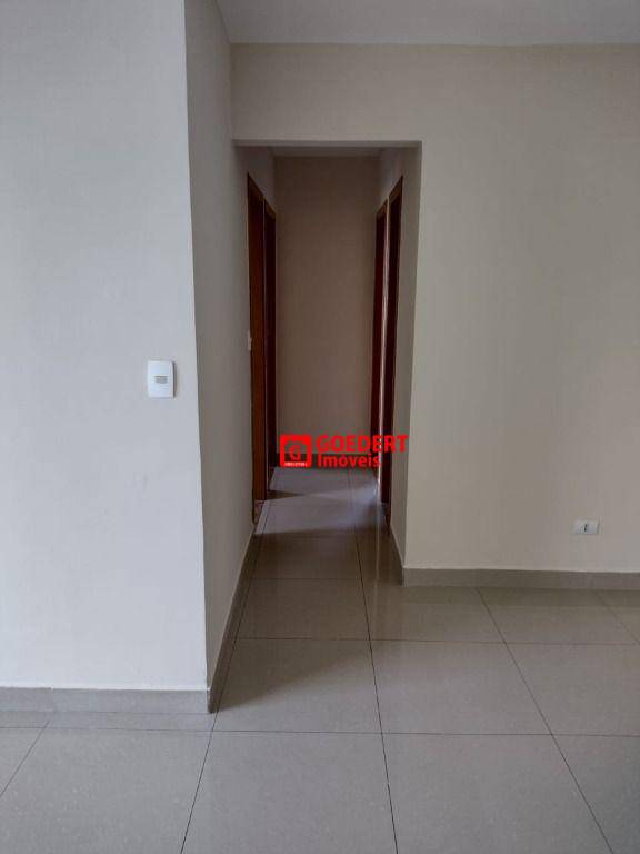 Apartamento para alugar com 3 quartos, 70m² - Foto 7