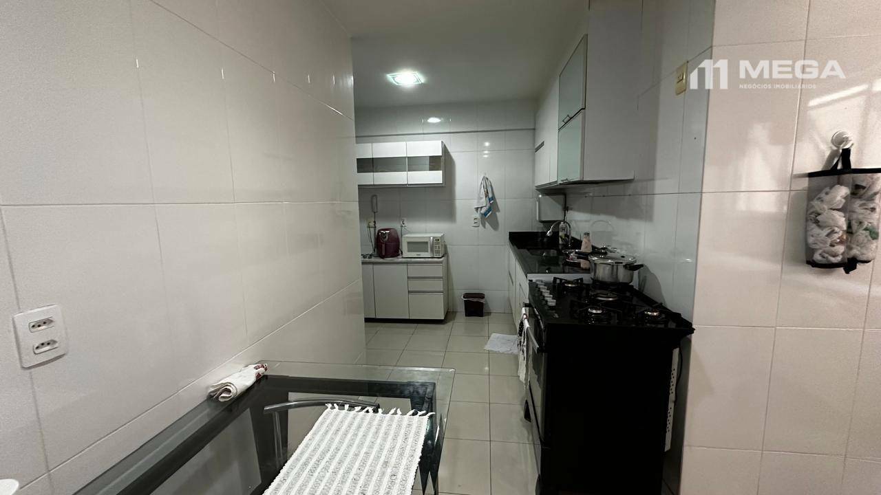 Apartamento à venda com 3 quartos, 156m² - Foto 9