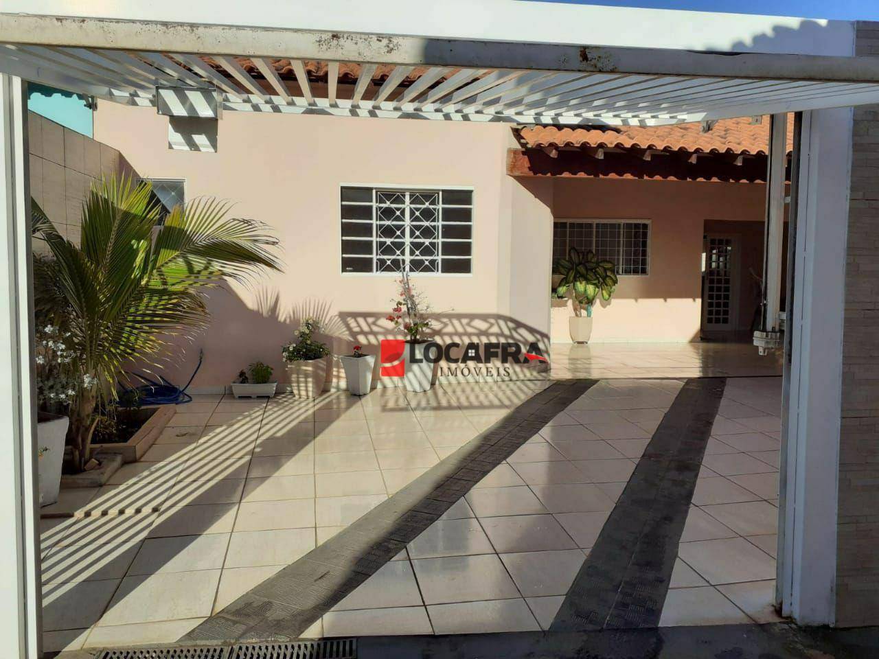 Casa à venda com 3 quartos, 542M2 - Foto 2