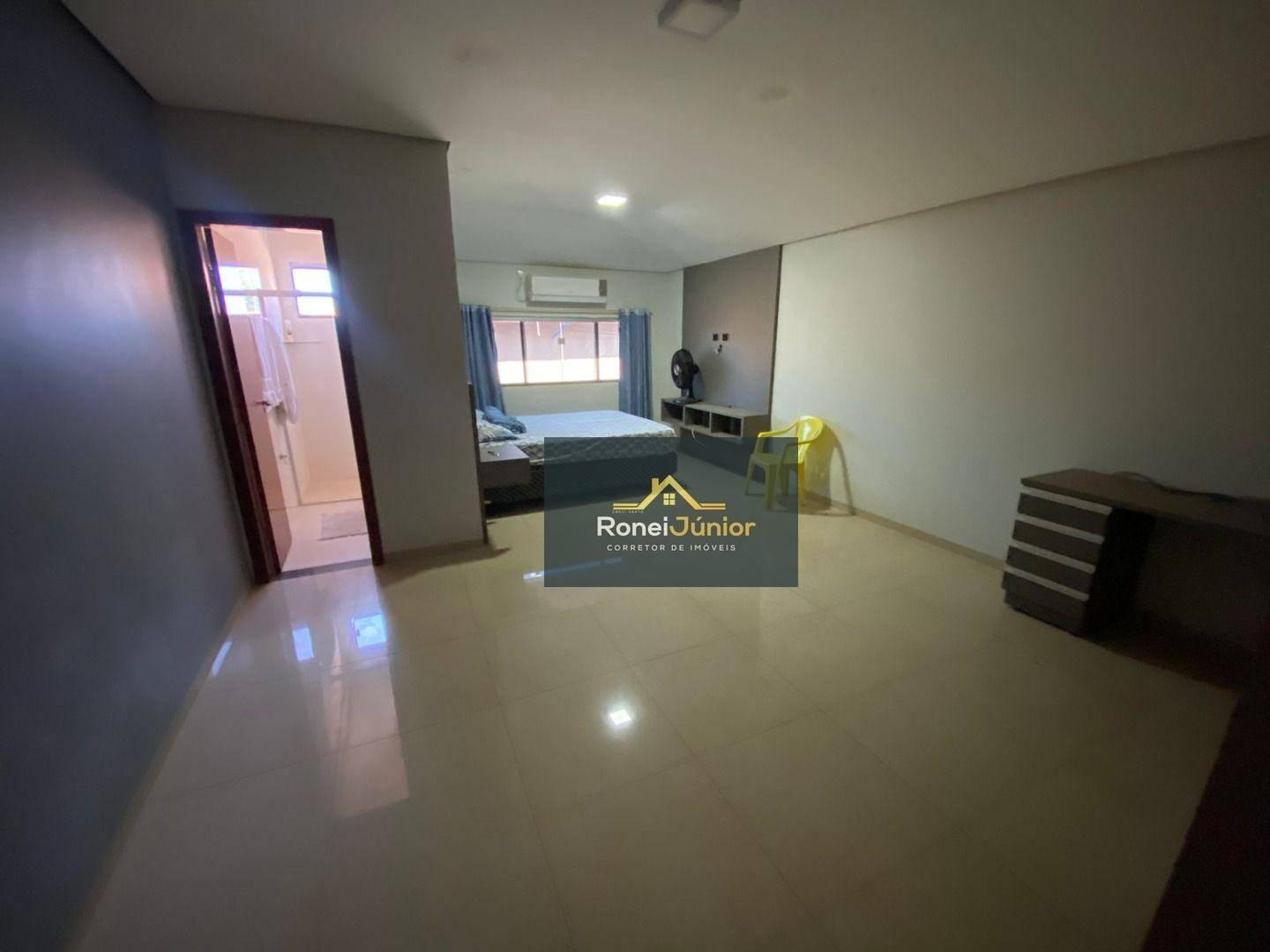 Casa à venda com 4 quartos, 250m² - Foto 10