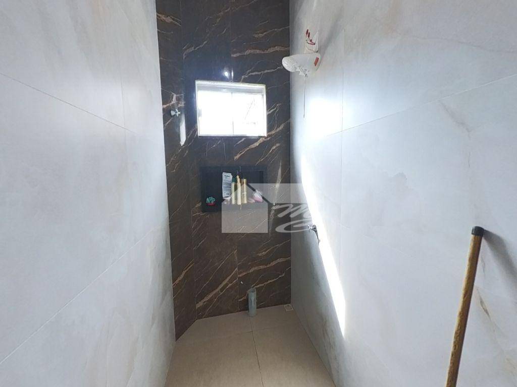 Casa à venda com 3 quartos, 245m² - Foto 18