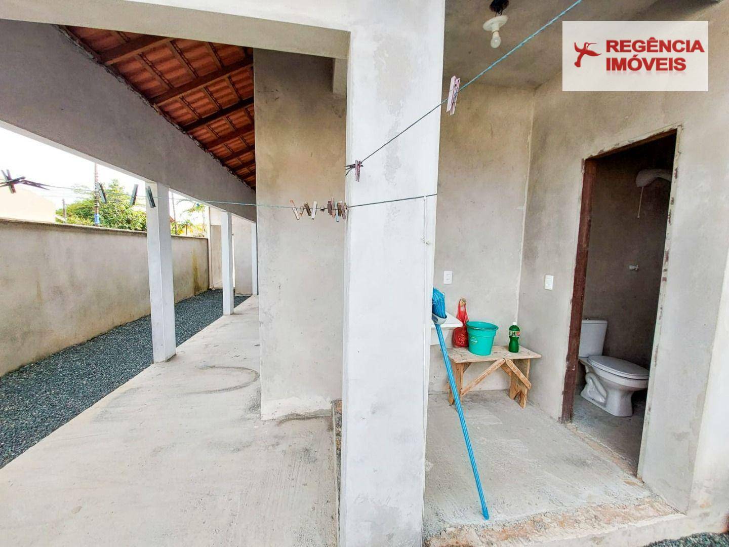 Casa à venda com 2 quartos, 110m² - Foto 19