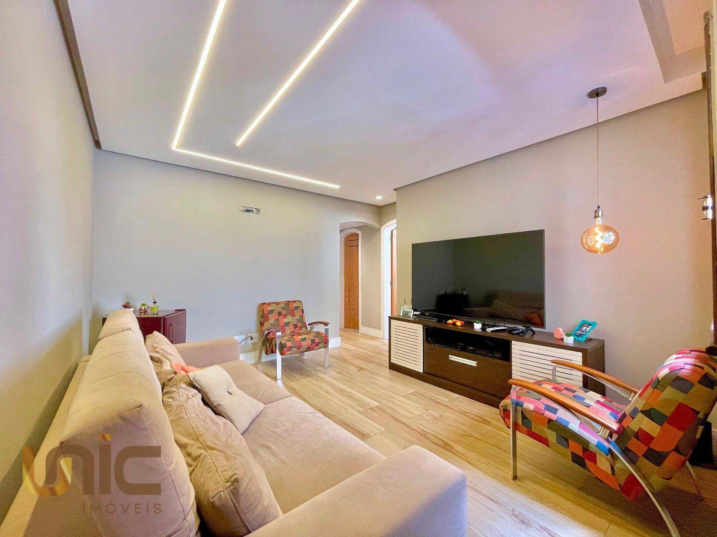 Casa à venda com 2 quartos, 166m² - Foto 9