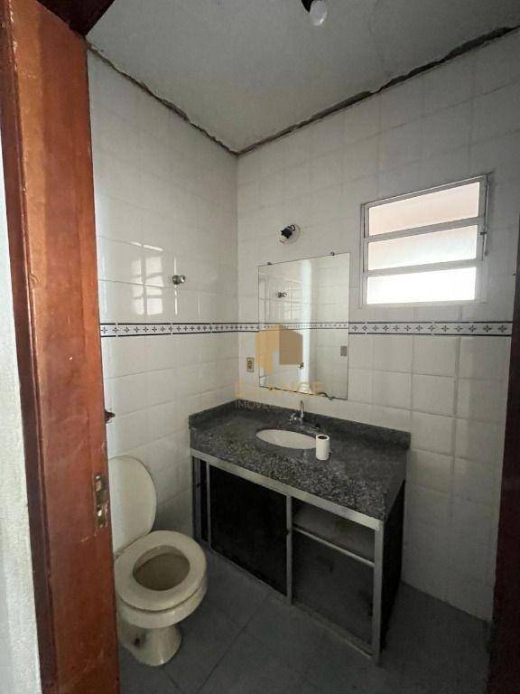 Casa à venda com 3 quartos, 143m² - Foto 8