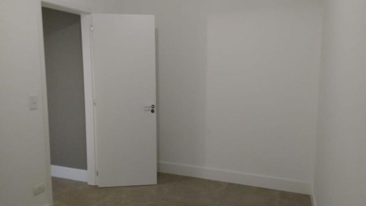 Apartamento à venda com 2 quartos, 54m² - Foto 15