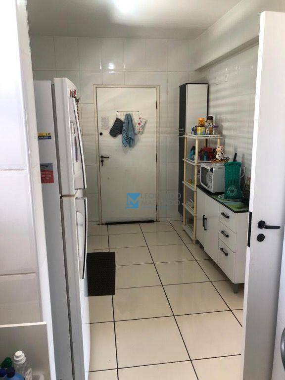 Apartamento à venda com 4 quartos, 139m² - Foto 9