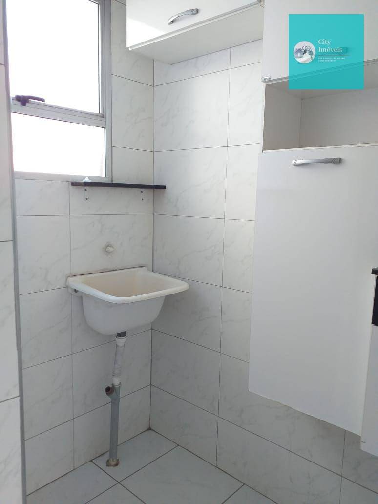 Apartamento à venda com 3 quartos, 78m² - Foto 4