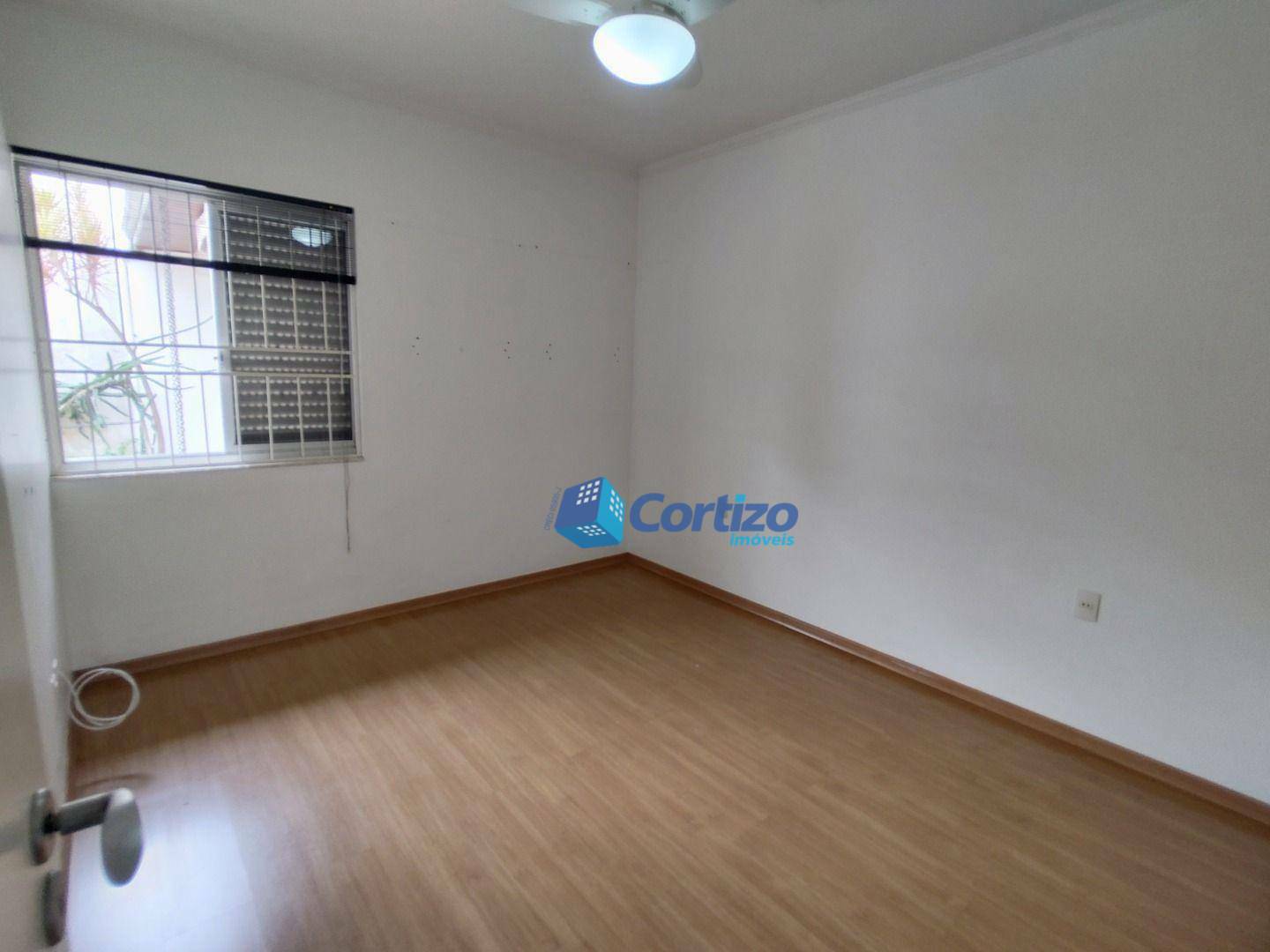 Casa à venda com 3 quartos, 280m² - Foto 20