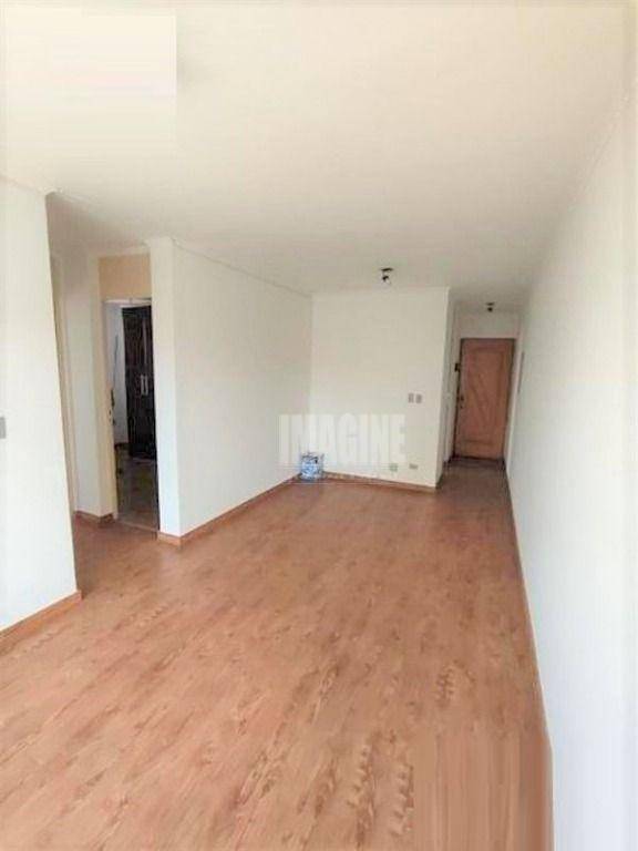 Apartamento à venda com 2 quartos, 56m² - Foto 2