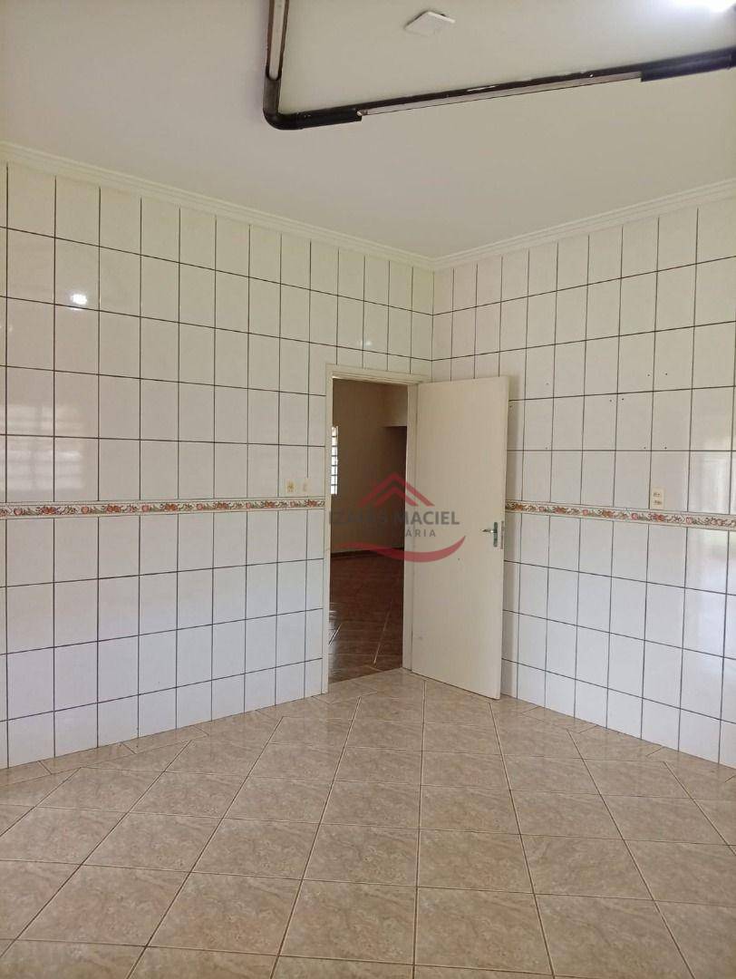 Chácara, 3 quartos, 694 m² - Foto 5