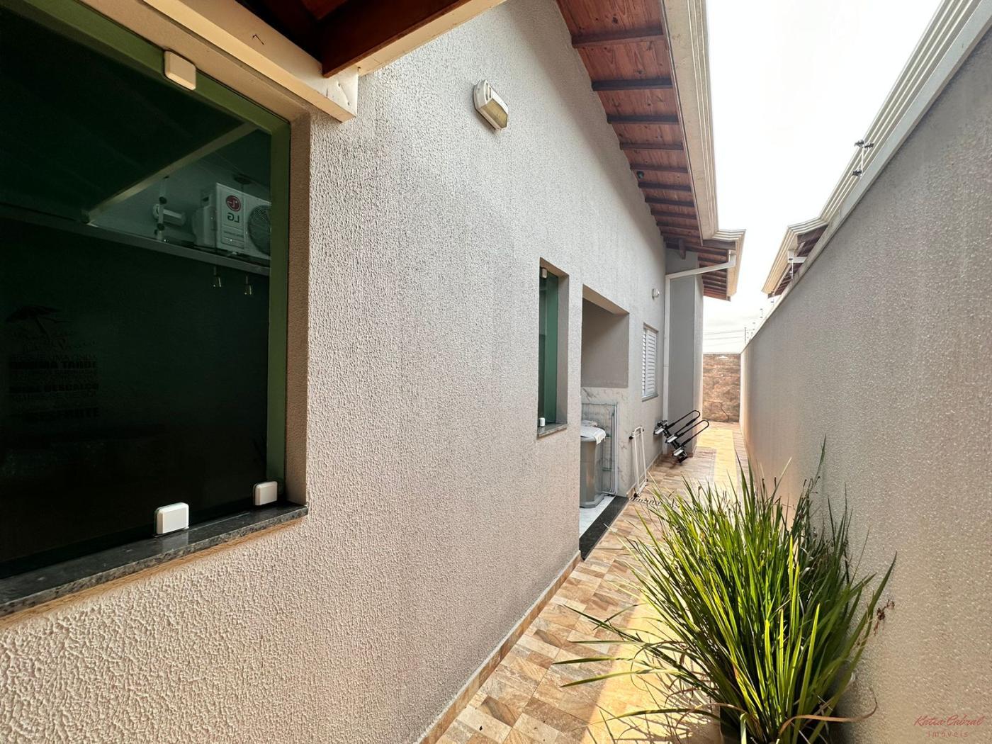 Casa à venda com 2 quartos, 80m² - Foto 22