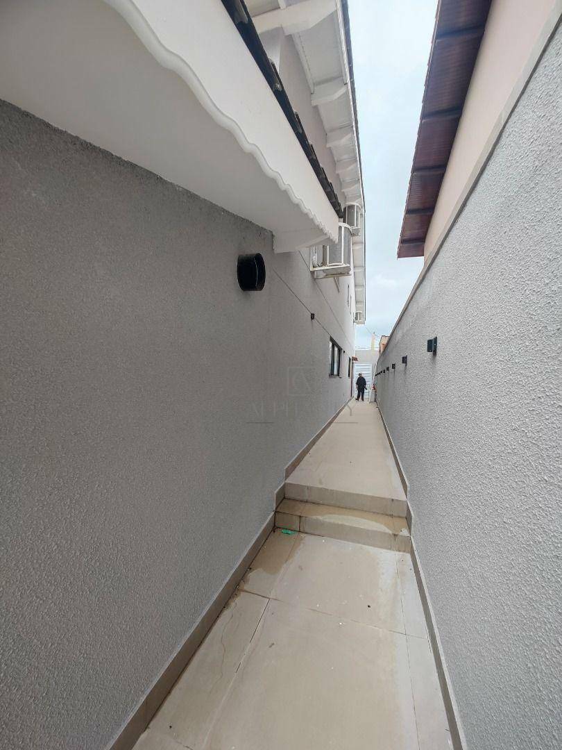 Casa de Condomínio à venda e aluguel com 4 quartos, 350m² - Foto 9