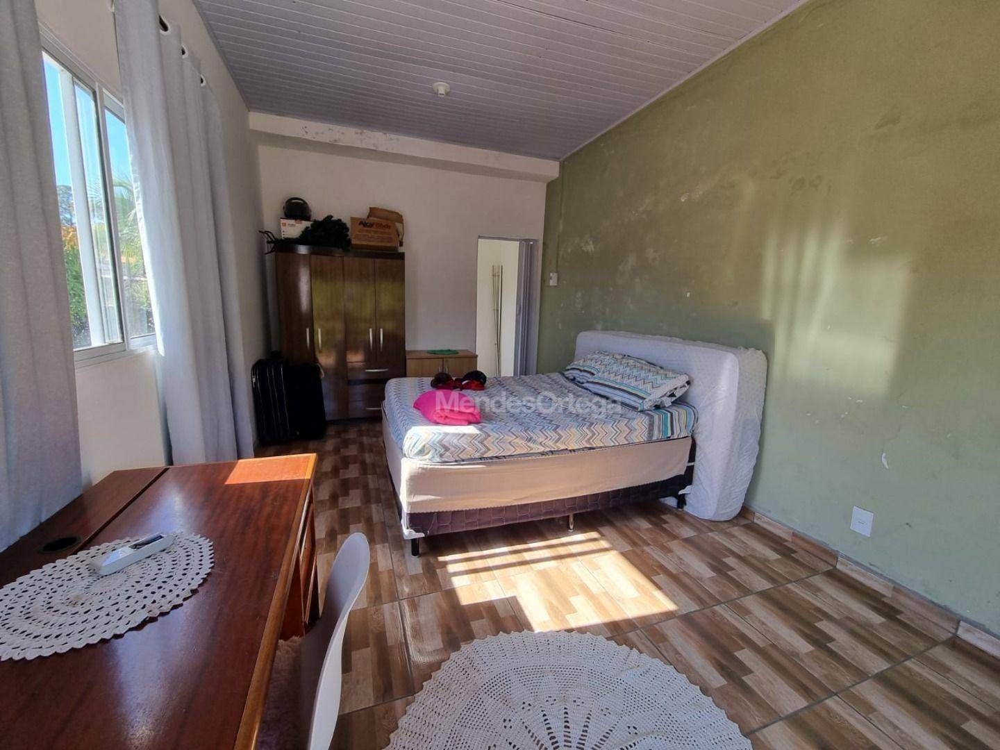 Chácara à venda com 2 quartos, 220m² - Foto 6