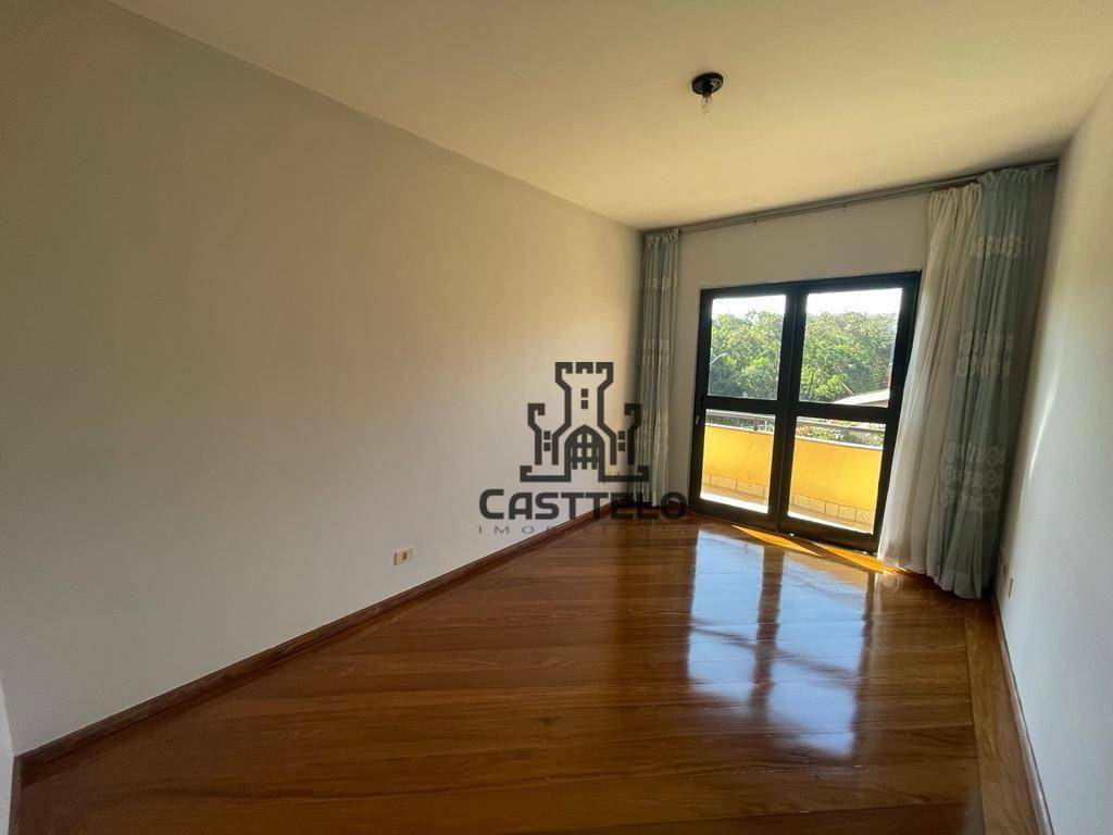 Casa à venda com 4 quartos, 266m² - Foto 21