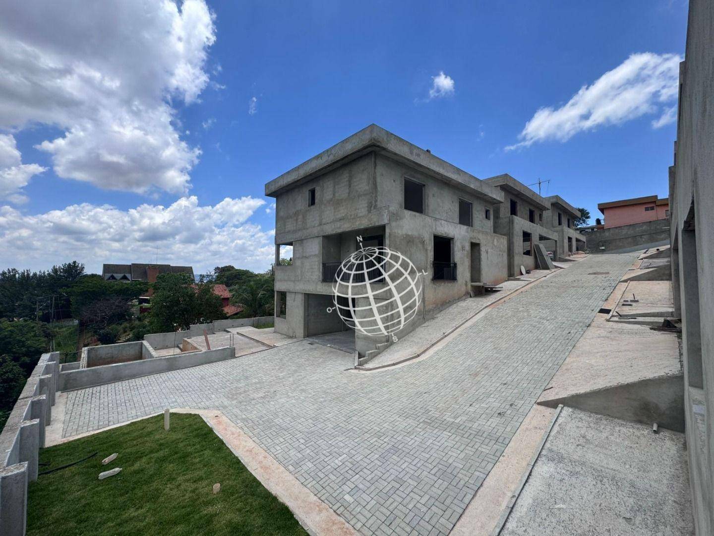 Casa de Condomínio à venda com 4 quartos, 234m² - Foto 5