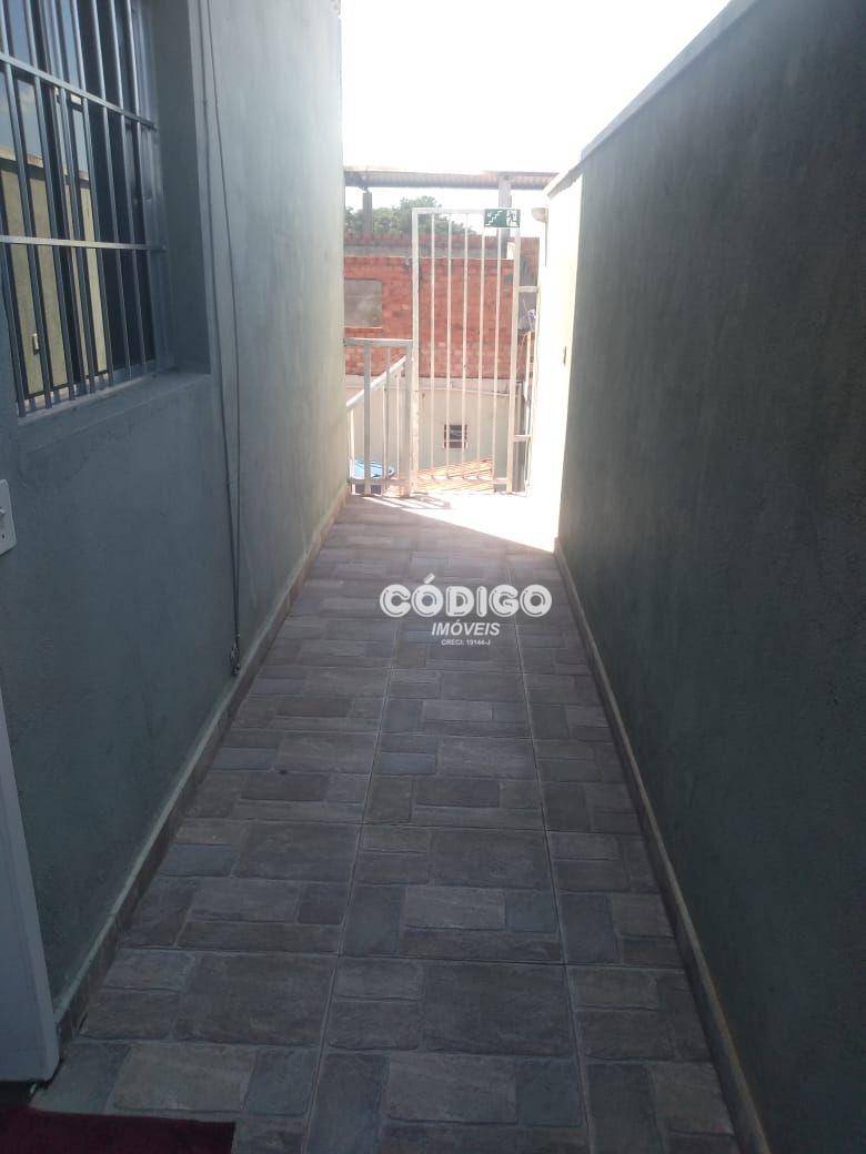 Apartamento para alugar com 2 quartos, 55m² - Foto 14